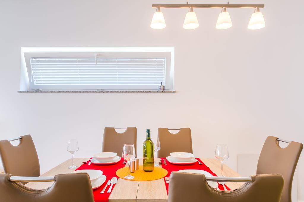 ונטאצ'יצ'י Villa Apartments Futura מראה חיצוני תמונה