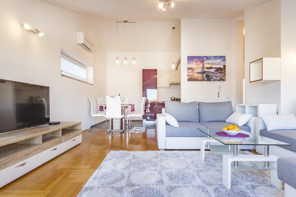 ונטאצ'יצ'י Villa Apartments Futura מראה חיצוני תמונה