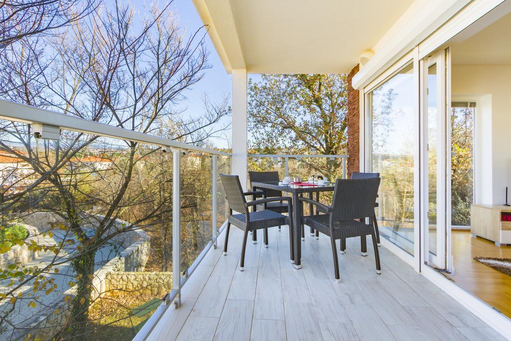 ונטאצ'יצ'י Villa Apartments Futura מראה חיצוני תמונה